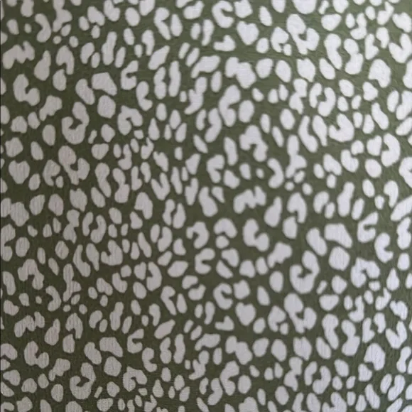 SHEIN Green Short Sleeve Blouse - Picture 4 of 4